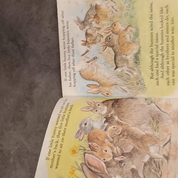 A First Little Golden Book Vintage - Picture 3 of 6